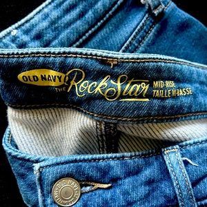 Size 10 old navy rockstar, midrise skinny Jean